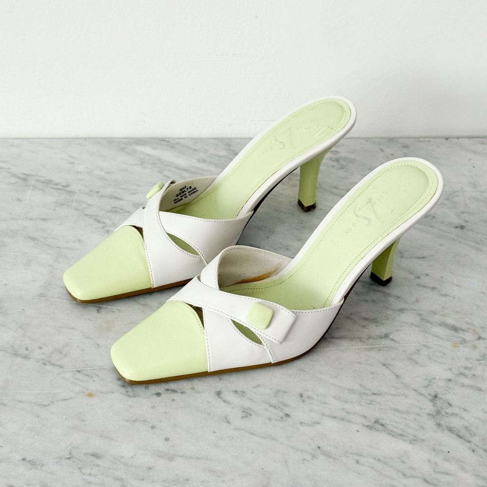 LifeStride Mules Y2K Square Toe Pastel 8M White Lime Green Two Tone Button Heels